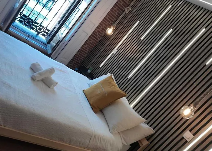 Apartamentos Preciados