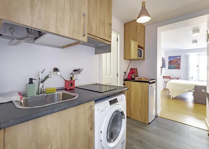 Apartamentos Preciados